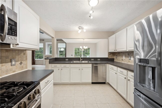Building Photo - 29433 Hummingbird Cir