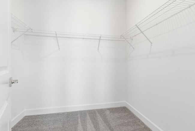 Building Photo - 320 Lynwood Station Blvd