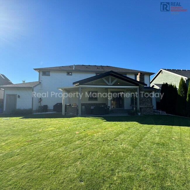 Building Photo - 4 Bedroom House in Puyallup! (Virtual Tour Available)