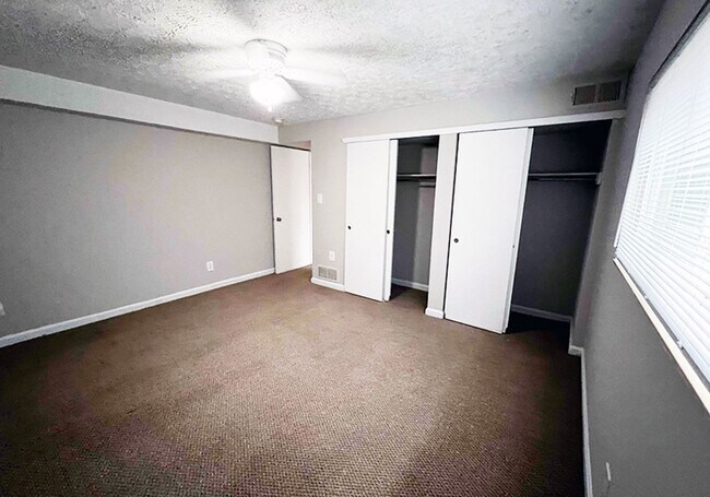 Building Photo - 525 Lowell Ave