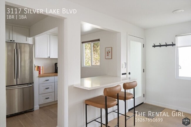 Building Photo - 3117 Silver Lake Blvd