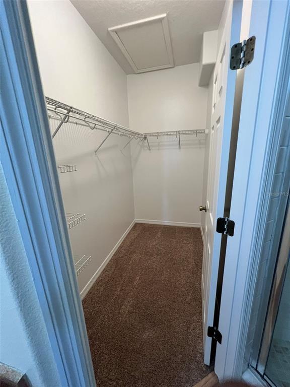 Building Photo - 2202 Seven Oaks Dr