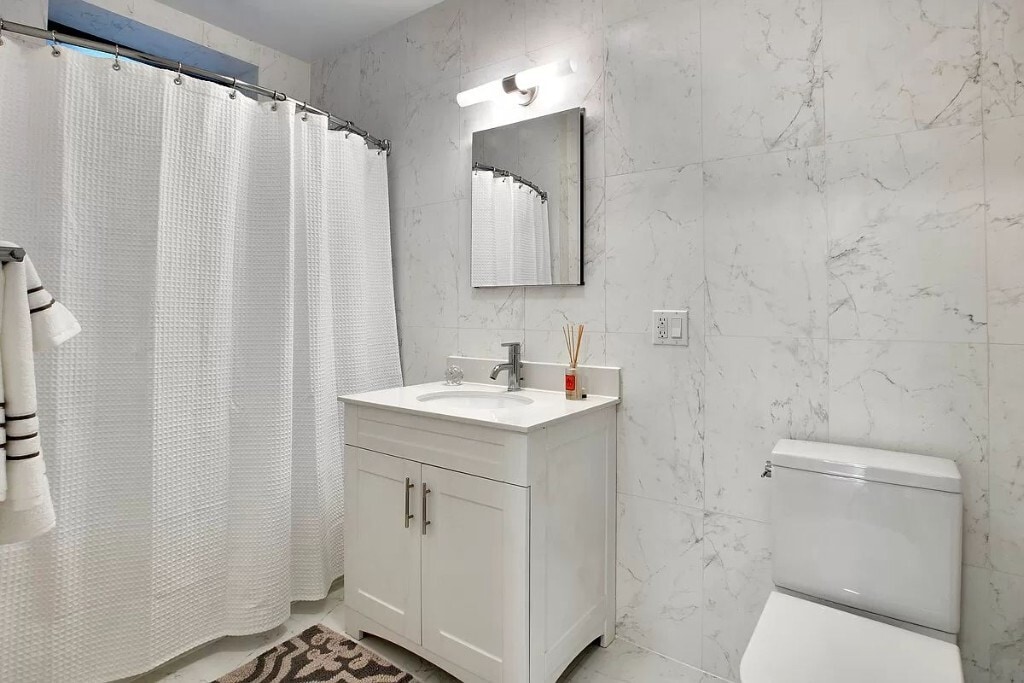 Building Photo - 305 W 150th St