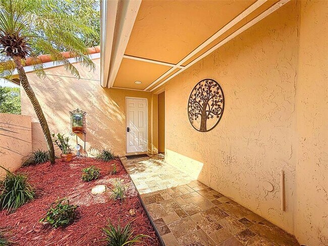 Building Photo - 1420 Seagrape Cir
