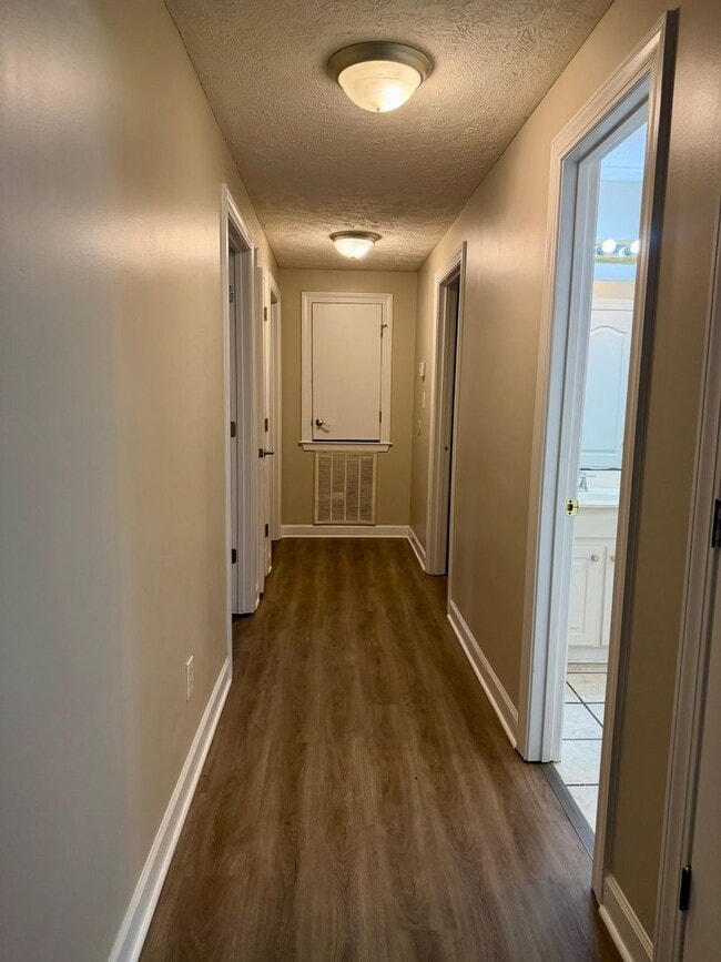 Building Photo - 281 Foxworth Dr