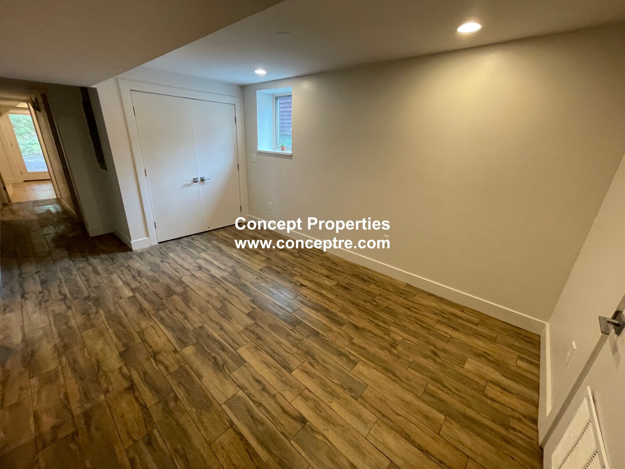 Building Photo - 39 Thornton St