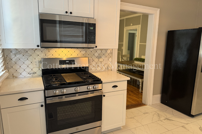 Building Photo - 2BR/1BA Home in Carolina Place!  $1,825/mo...