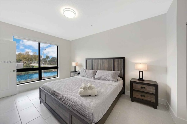 Building Photo - 8167 NW 41st St