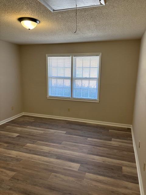 Building Photo - 1090 N Guignard Dr