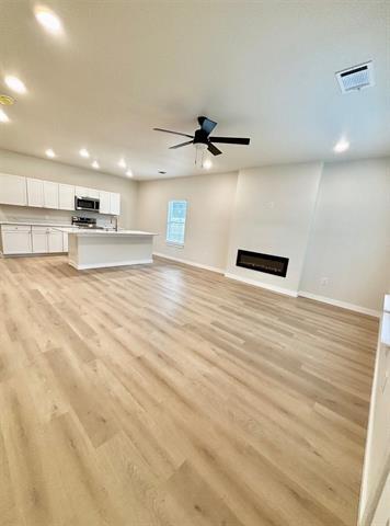 Building Photo - 1031 W Coffin St