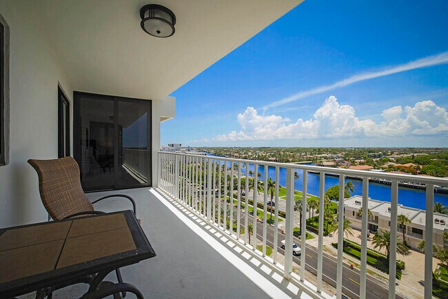 Building Photo - 2917 S Ocean Blvd