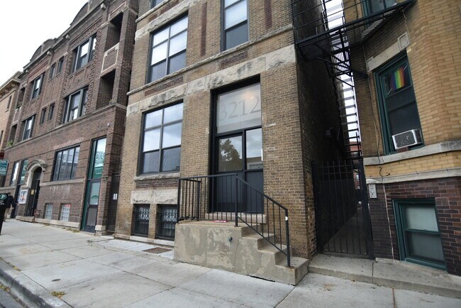 Primary Photo - 3212 N Halsted St