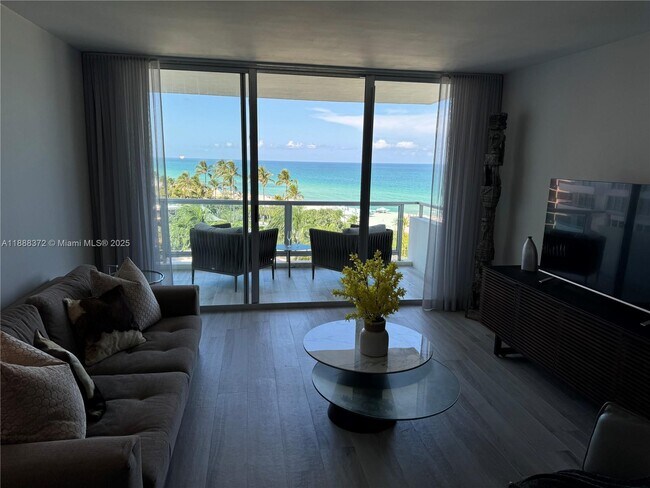 Building Photo - 5151 Collins Ave