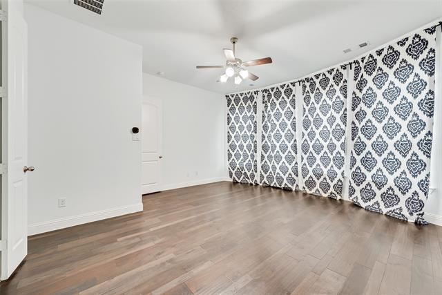 Building Photo - 1027 Huckleberry St