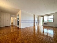 Building Photo - 30 Park Ave