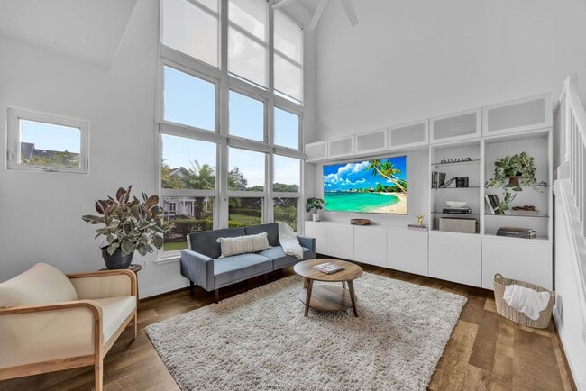 Building Photo - Spacious Upcountry Townhome with Ocean Vie...