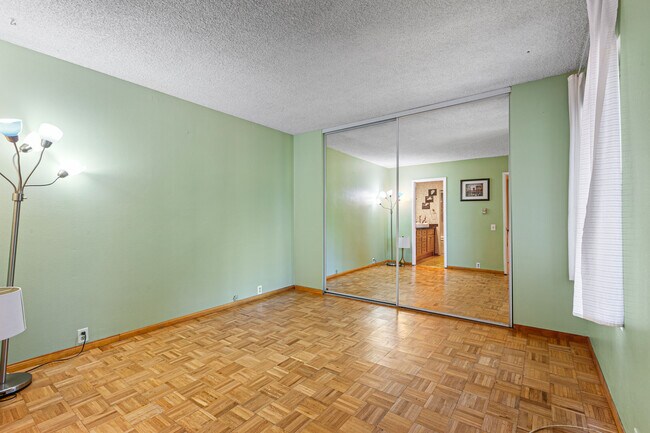 Master bathroom - 9556 Easter Way