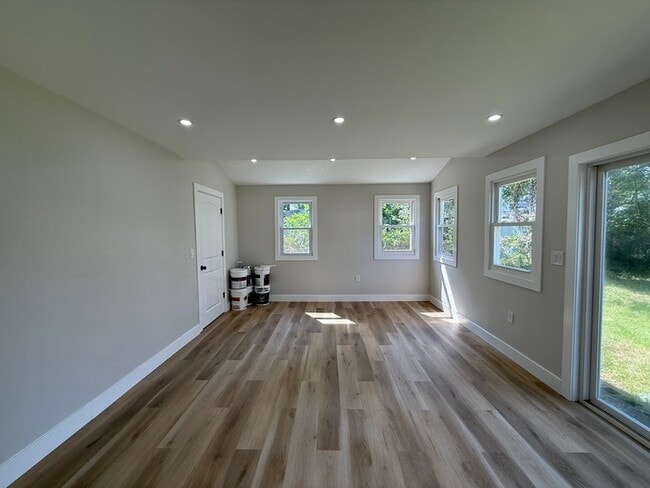 Building Photo - 1471 Frances Ln