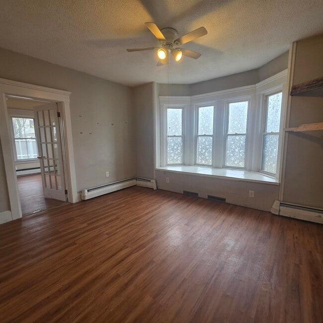 Building Photo - 104 Summer St