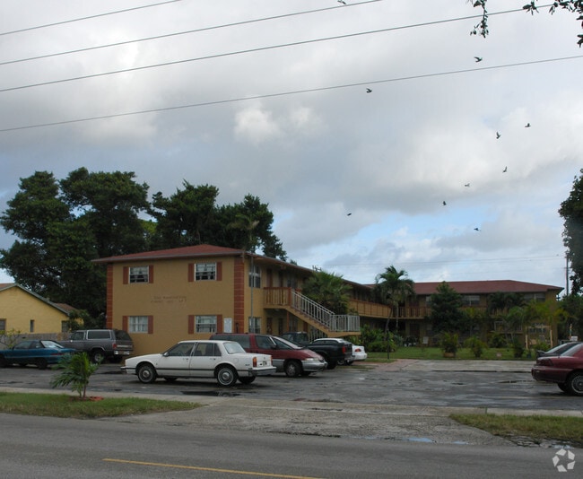 Primary Photo - 2231 Washington St