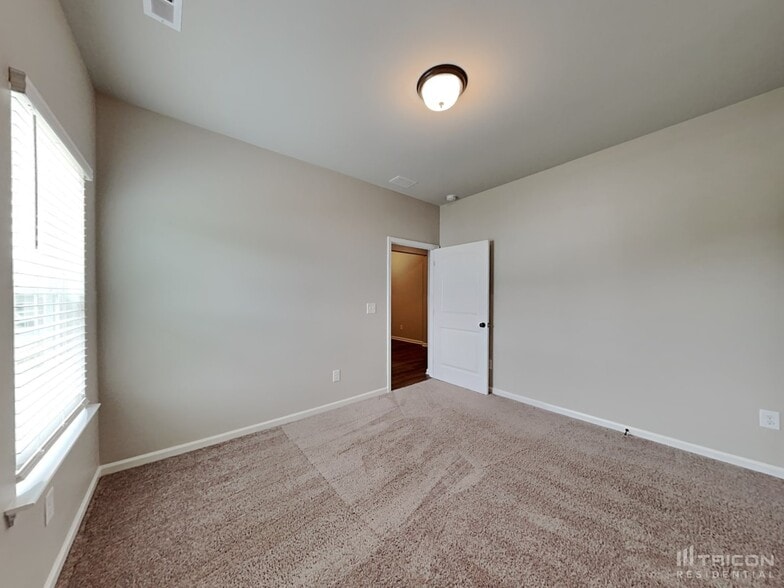 Building Photo - 229 Barbour Farm Ln