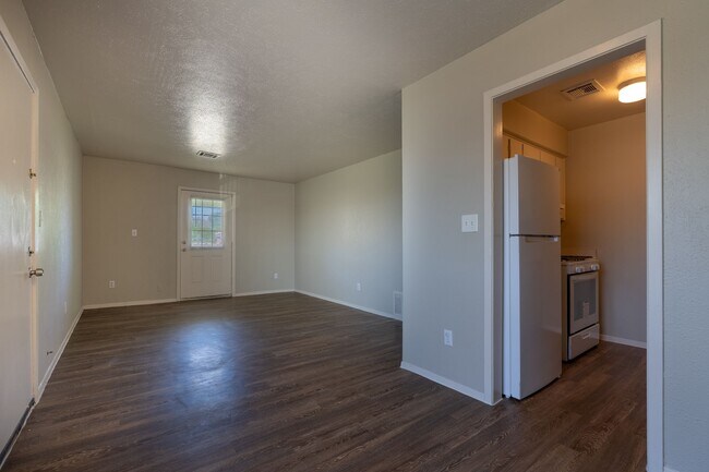 Building Photo - Crestridge Apartments