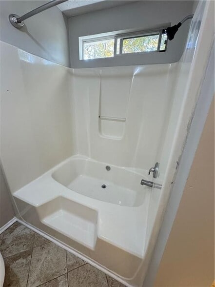 Building Photo - 2441 Northmill Ln