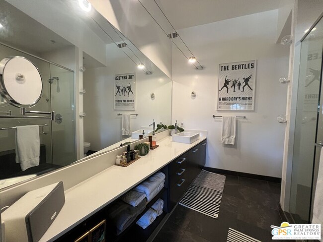 Building Photo - 13320 Beach Ave