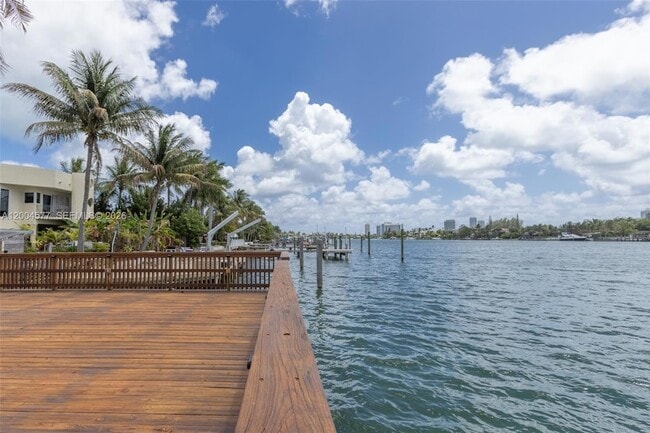 Building Photo - 1690 Daytonia Rd