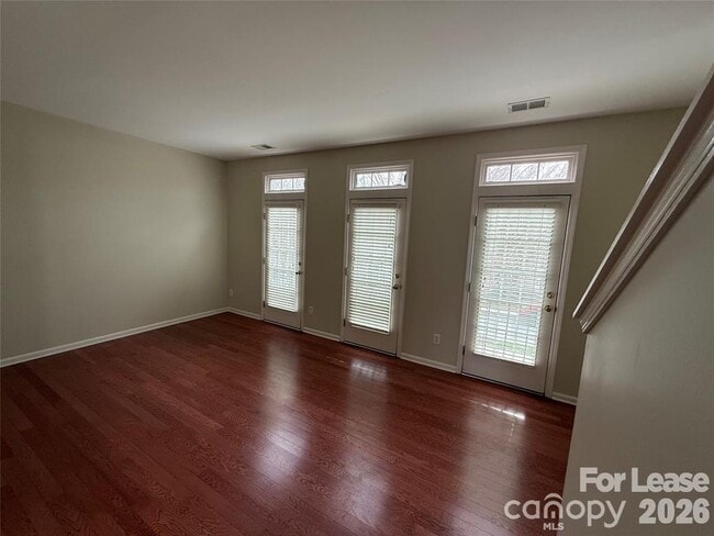 Building Photo - 13820 Hill St