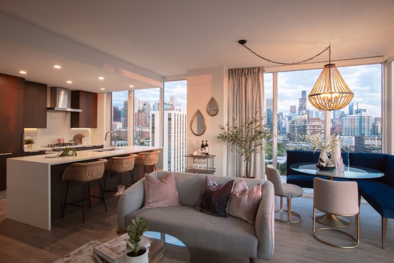 Building Photo - 200 W Hill St