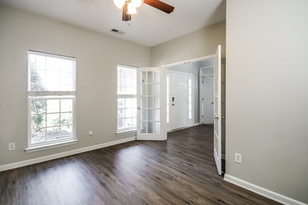 Building Photo - 537 Georgetown Dr NW