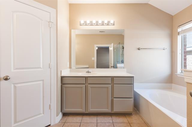 Building Photo - 1617 Nighthawk Dr