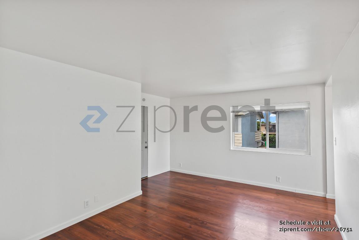 Building Photo - 797 Memorial Way