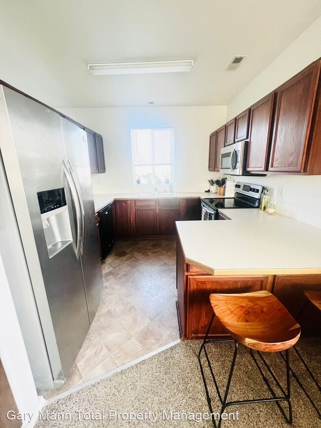 Building Photo - 3 br, 2.5 bath House - 714 N Penrose St