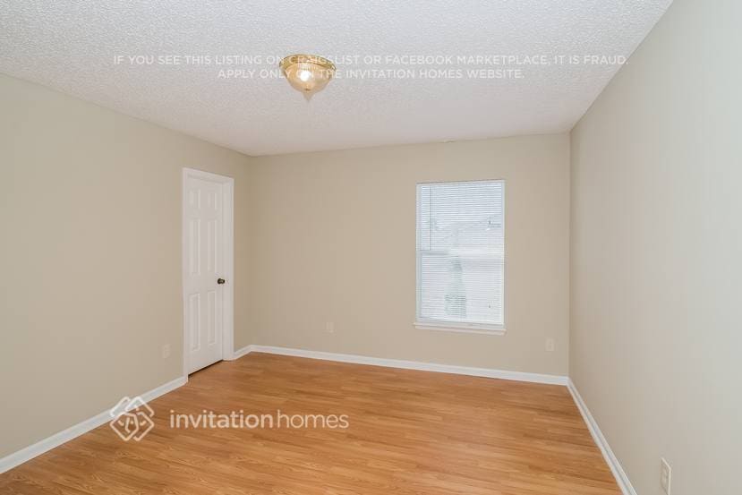 Building Photo - 1656 Hawkins Cove Dr E