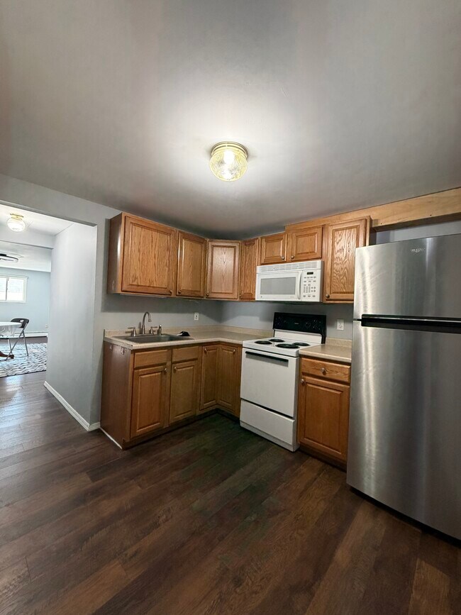 Building Photo - 169 Fifty Acre Rd S