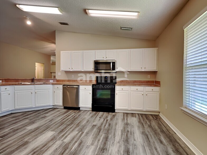 Building Photo - 2663 Fernleaf Dr