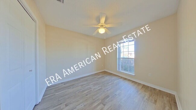 Building Photo - 6909 Leisure St