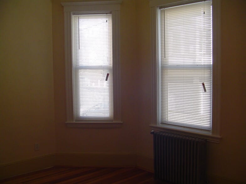 Building Photo - 73 Cottage St