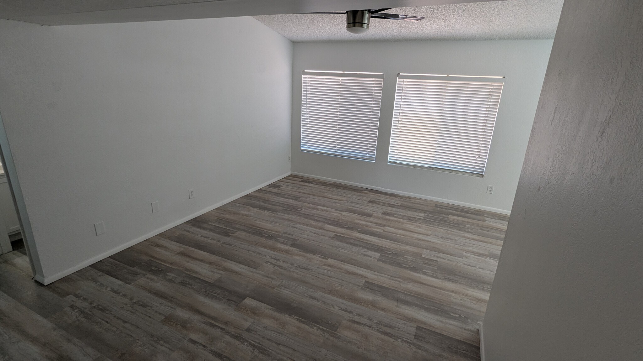 Family room - 14852 N 24th Dr
