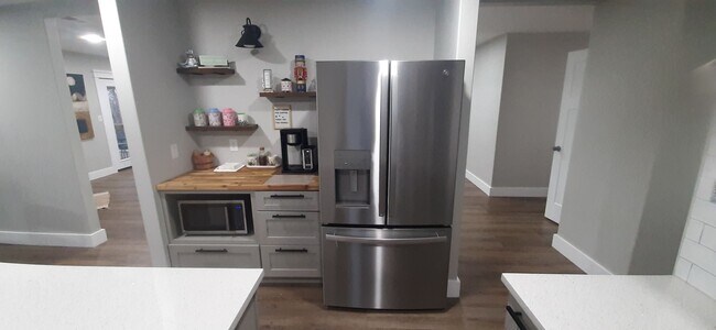 Building Photo - 136 Billy Goat Mountain Rd