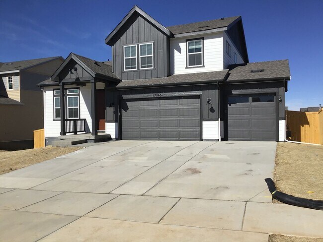 Building Photo - Beautiful home for rent between Parker and...