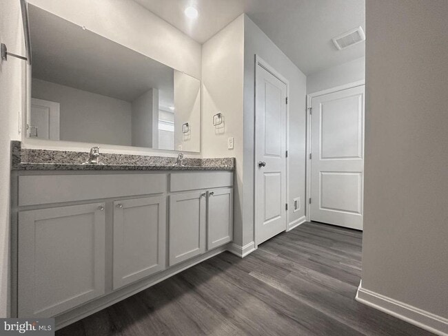 Building Photo - 328 Gatehouse Pl