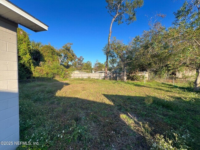 Building Photo - 1359 Stimson St