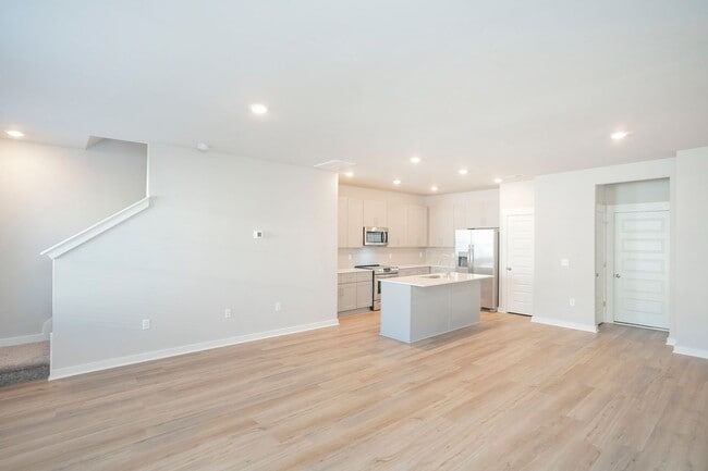 Building Photo - 4509 Sardius Dr