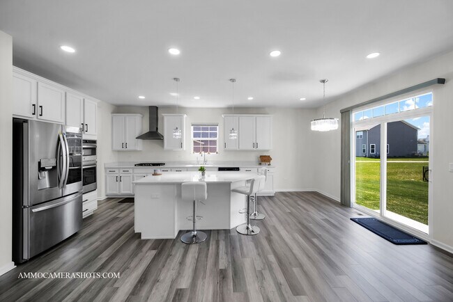 Building Photo - 12504 S Cherry Blossom Blvd
