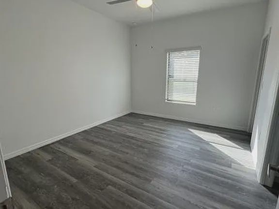 Building Photo - 1153 Oceanic Rd