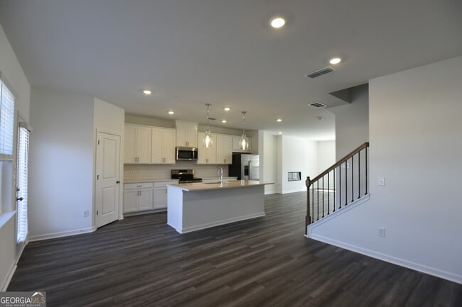 Building Photo - 2839 Rosehall Way