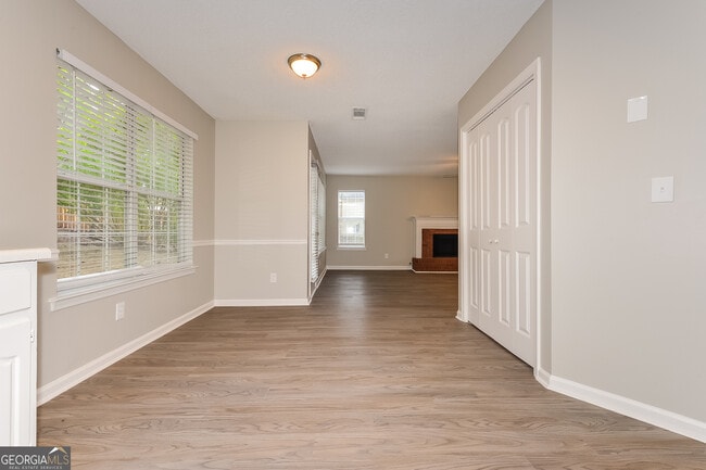 Building Photo - 704 Fieldstream Way